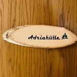 Almhuette Zwei Welten