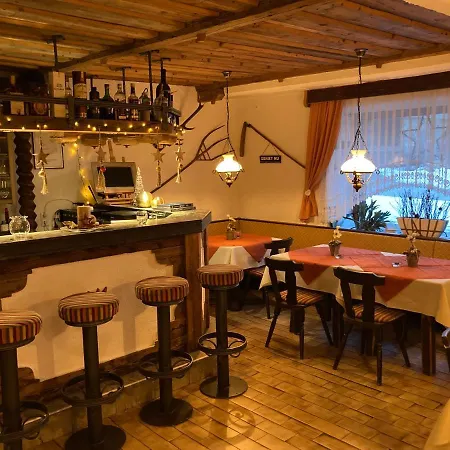 Almhuette Zwei Welten 住宿加早餐酒店 3*