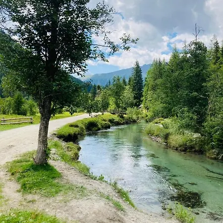 Almhuette Zwei Welten