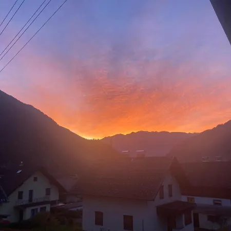 Almhuette Zwei Welten Obervellach